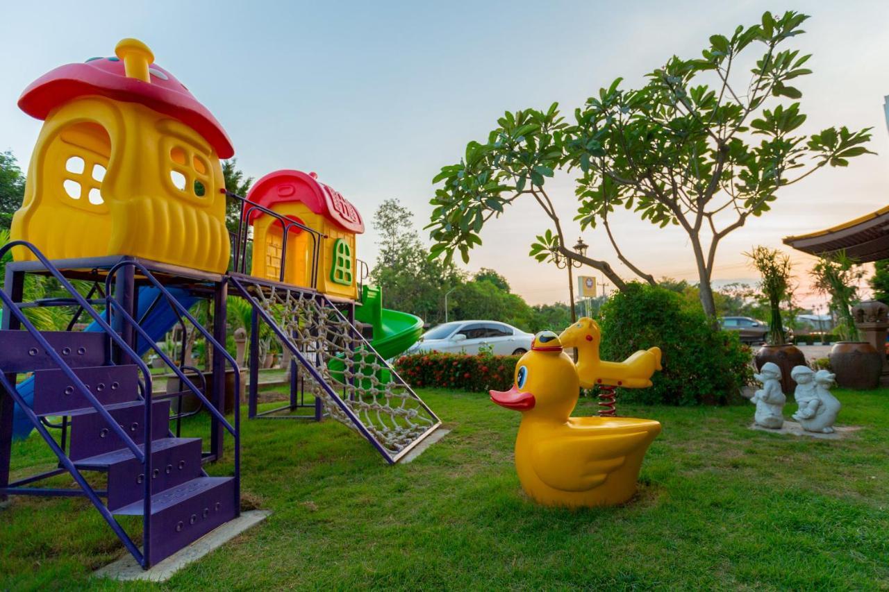 Phanomrungpuri Hotel Buriram Nang Rong Dış mekan fotoğraf