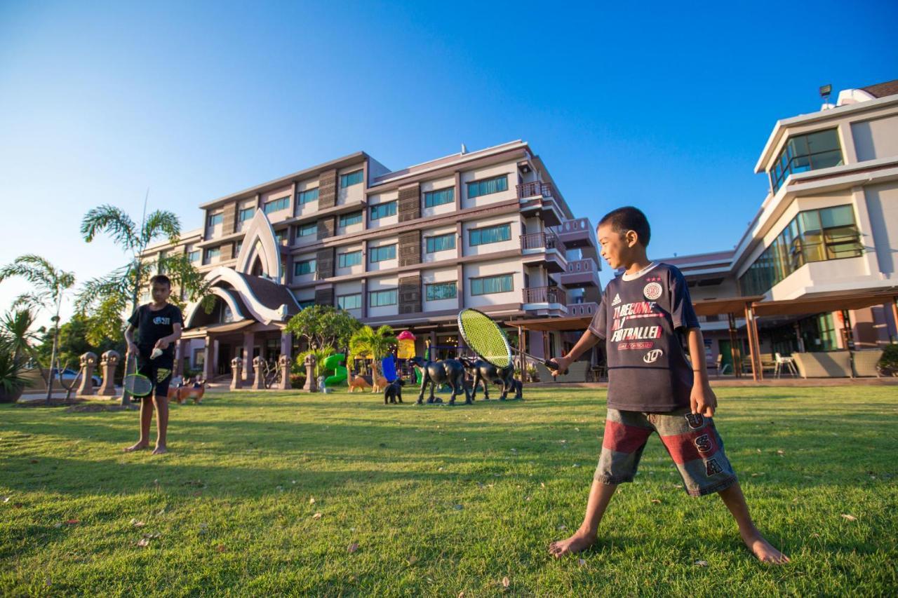 Phanomrungpuri Hotel Buriram Nang Rong Dış mekan fotoğraf